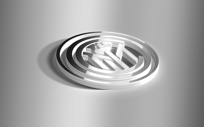 华体会电竞动态-C罗任意球被人墙挡出